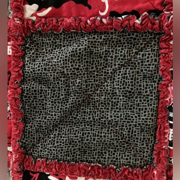 Handmade University of Alabama Rag Quilt We Love You Daddy - Picture 4 of 12